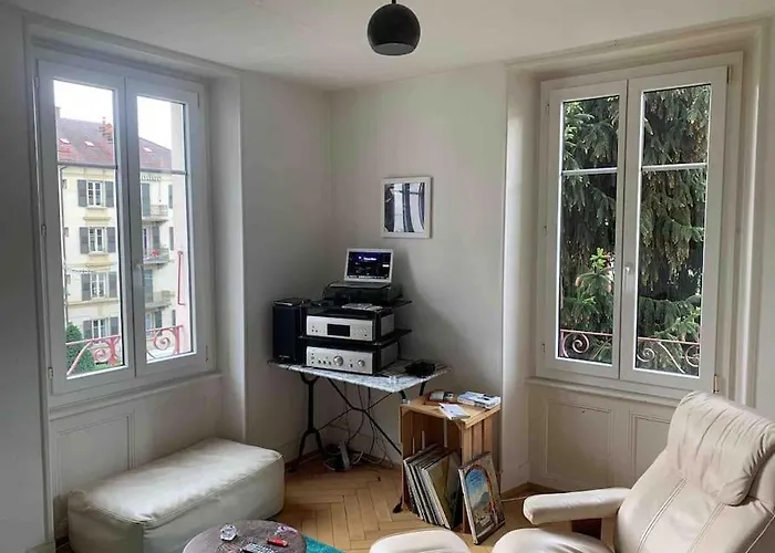 A Deux Pas Du Et De Imd, Ouchy Bel